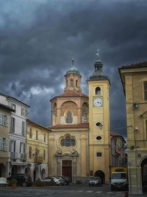 Willa Astixio San Damiano dʼAsti Zewnętrze zdjęcie